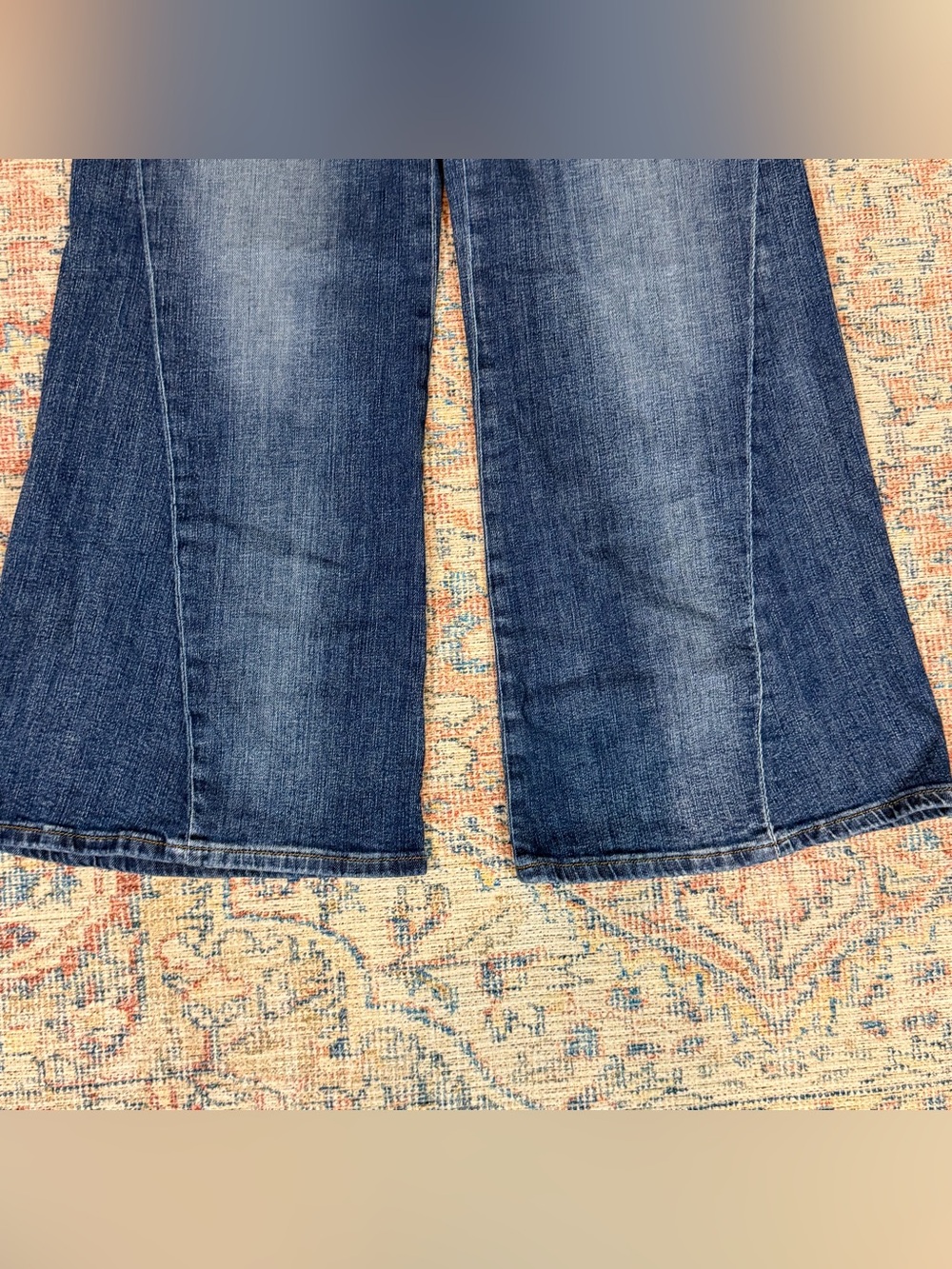 Pilcro Anthropologie Jeans 32 Medium Wash Seamed Flare Bell Bottom Stretch - Picture 8 of 15